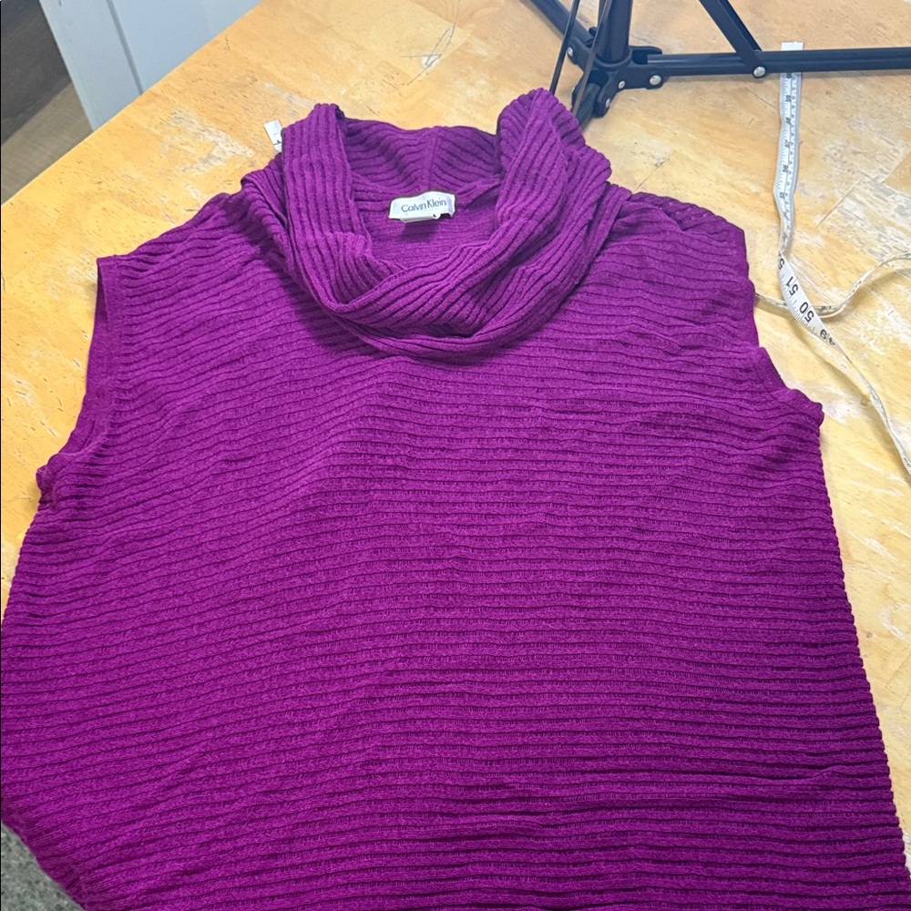 Calvin Klein sleeveless knit cowl top in a rich magenta. XL. Light knit.